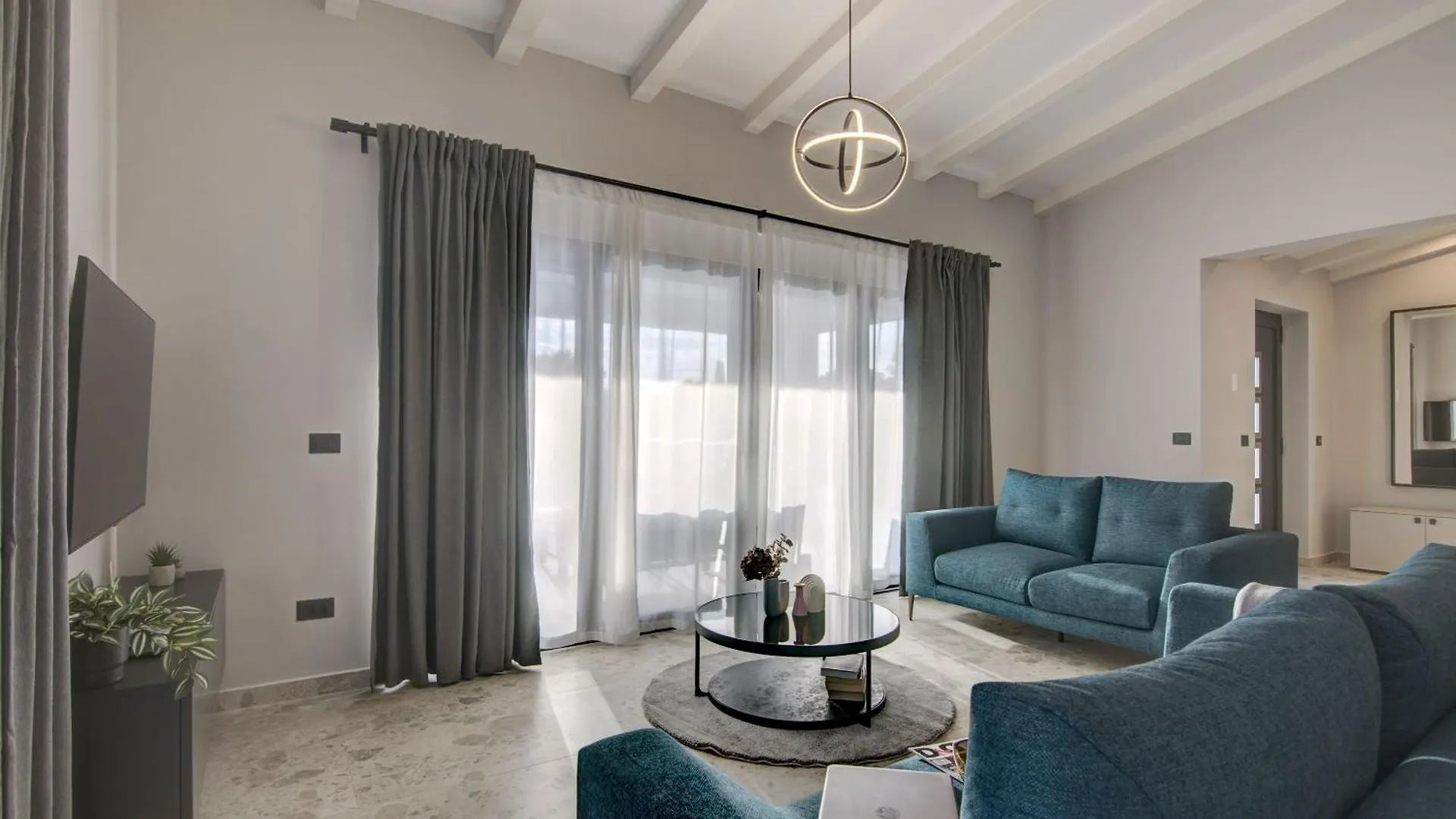 Villa Rudi 로비니
